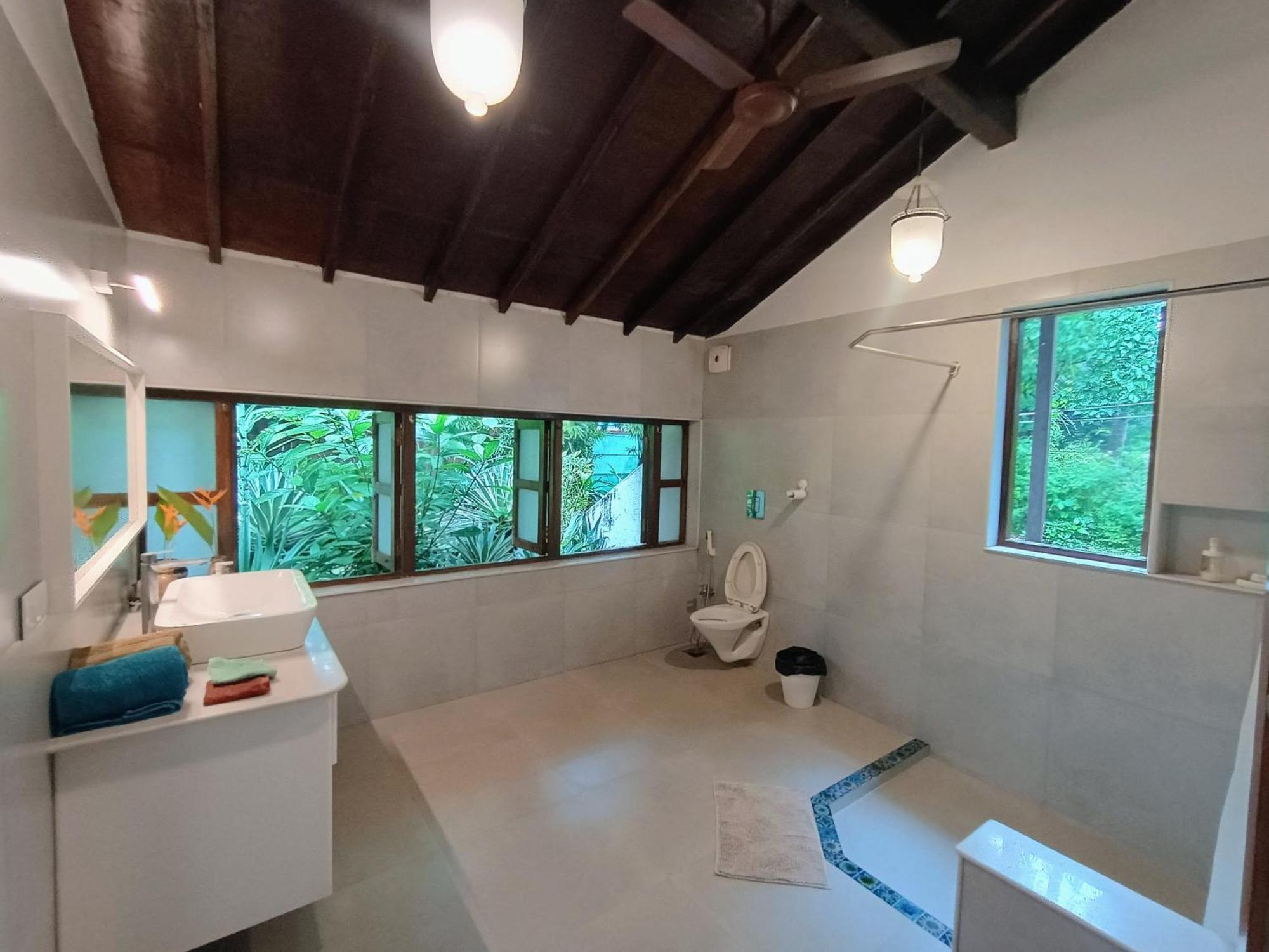 Banyan House - Luxurious 4 Bedroom Villa On One Acre, Near The Beach Nagaon (Maharashtra) Exterior foto